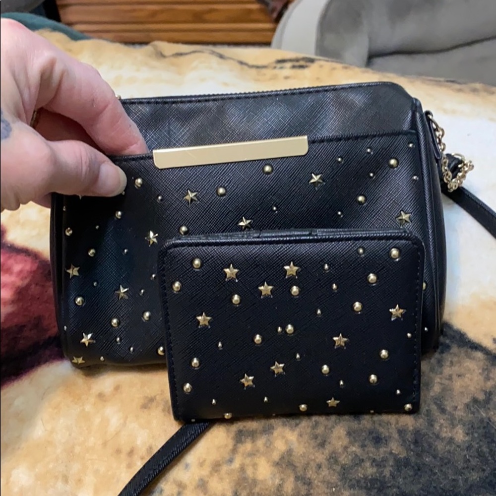 Small safe keeper purse and wallet!